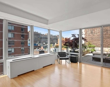 245 W 19th Street - Photo Thumbnail 6