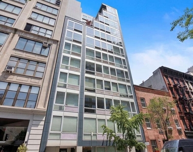 245 W 19th Street - Photo Thumbnail 12
