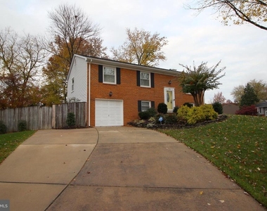 4500 Lantern Place - Photo Thumbnail 1