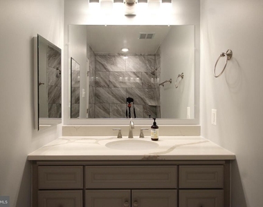 4500 Lantern Place - Photo Thumbnail 16