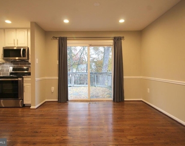 4500 Lantern Place - Photo Thumbnail 4
