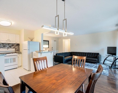 8 S Van Dorn Street - Photo Thumbnail 6