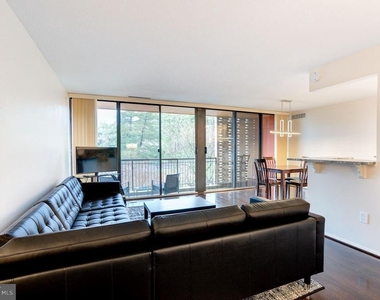 8 S Van Dorn Street - Photo Thumbnail 1