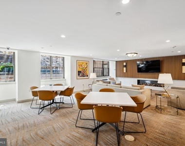 219 S 18th Street - Photo Thumbnail 13