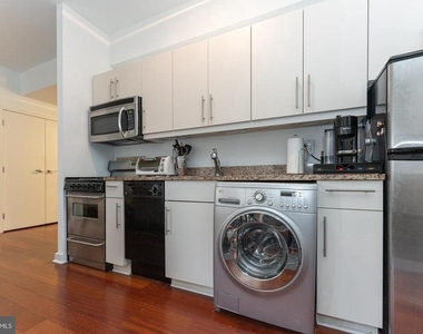 219 S 18th Street - Photo Thumbnail 5