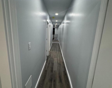 2730 N 5th Street - Photo Thumbnail 3