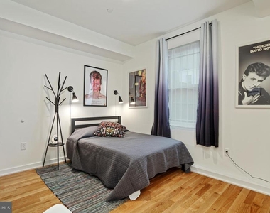 1918 E Cumberland Street - Photo Thumbnail 4