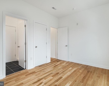 1918 E Cumberland Street - Photo Thumbnail 13
