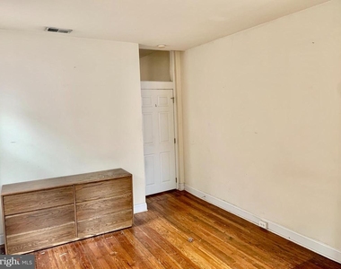 4217 Ridge Avenue - Photo Thumbnail 11