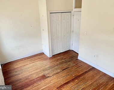 4217 Ridge Avenue - Photo Thumbnail 14