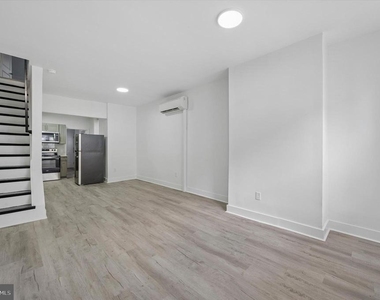 2522 N Opal Street - Photo Thumbnail 3