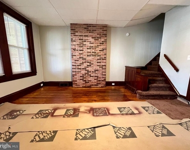 502 Buttonwood Street - Photo Thumbnail 2