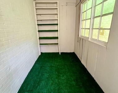 502 Buttonwood Street - Photo Thumbnail 21