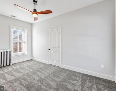 240 Franklin Street - Photo Thumbnail 12