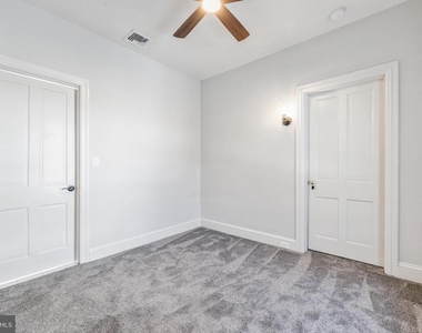240 Franklin Street - Photo Thumbnail 8