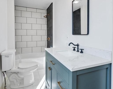 240 Franklin Street - Photo Thumbnail 11