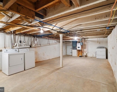 240 Franklin Street - Photo Thumbnail 19
