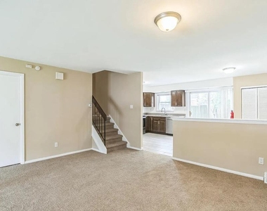 5204 Leeward Road - Photo Thumbnail 3