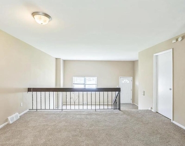 5204 Leeward Road - Photo Thumbnail 2