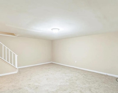 5204 Leeward Road - Photo Thumbnail 10