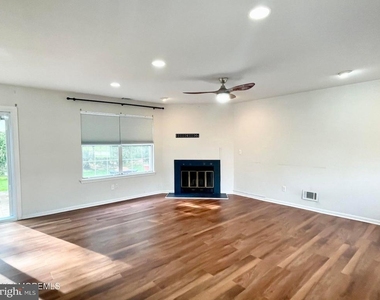 21 Evergreen Drive - Photo Thumbnail 2