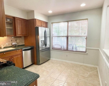 21 Evergreen Drive - Photo Thumbnail 8