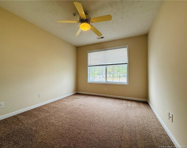 349 Waterdown Drive - Photo Thumbnail 8
