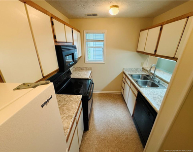 349 Waterdown Drive - Photo Thumbnail 4