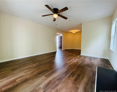 349 Waterdown Drive - Photo Thumbnail 3