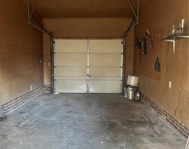 1215 Patrick Drive - Photo Thumbnail 28