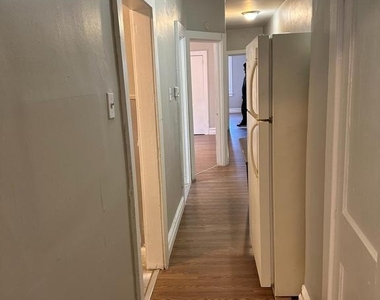 1192 Yorkship Square - Photo Thumbnail 23