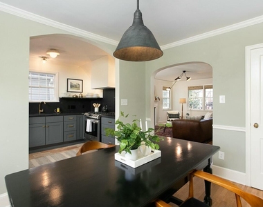 821 N Buchanan Boulevard - Photo Thumbnail 12