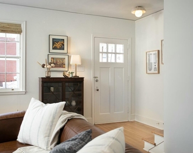 821 N Buchanan Boulevard - Photo Thumbnail 8