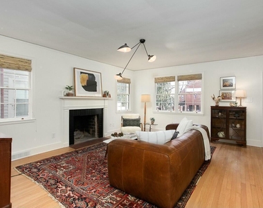 821 N Buchanan Boulevard - Photo Thumbnail 6