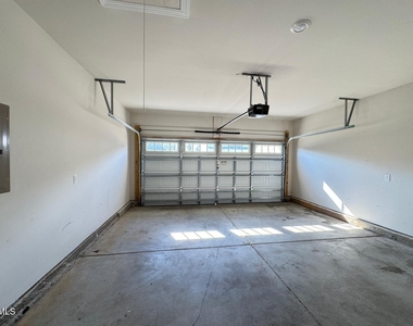 490 Access Drive - Photo Thumbnail 18