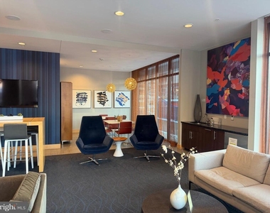 1320 Fenwick Lane - Photo Thumbnail 3