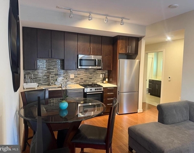 1320 Fenwick Lane - Photo Thumbnail 16