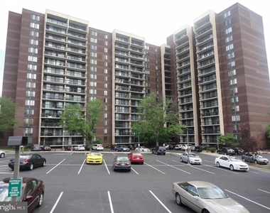 7401 Westlake Terrace - Photo Thumbnail 29