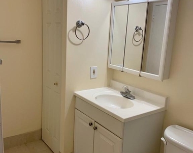7401 Westlake Terrace - Photo Thumbnail 23