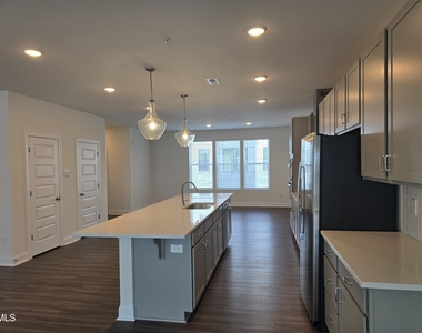 109 Ailey Brook Way - Photo Thumbnail 6