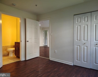 17701 Kilmarnock Terrace - Photo Thumbnail 23