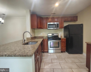 17701 Kilmarnock Terrace - Photo Thumbnail 16