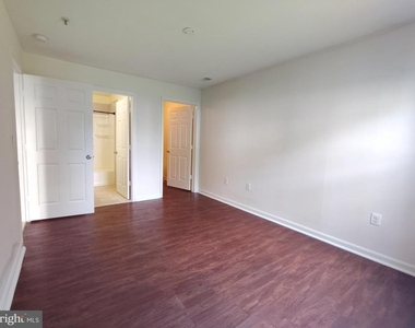 17701 Kilmarnock Terrace - Photo Thumbnail 26