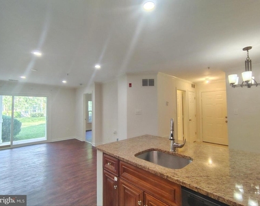 17701 Kilmarnock Terrace - Photo Thumbnail 15