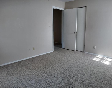 4419 Renn Street - Photo Thumbnail 17