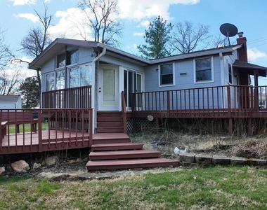 4419 Renn Street - Photo Thumbnail 5