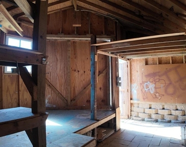 4419 Renn Street - Photo Thumbnail 9