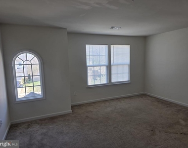 5185 Mudville Lane - Photo Thumbnail 4