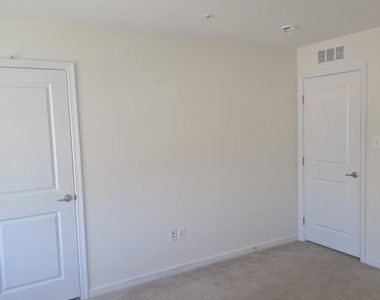 5185 Mudville Lane - Photo Thumbnail 2