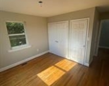 5032 E Capitol Street Ne - Photo Thumbnail 15